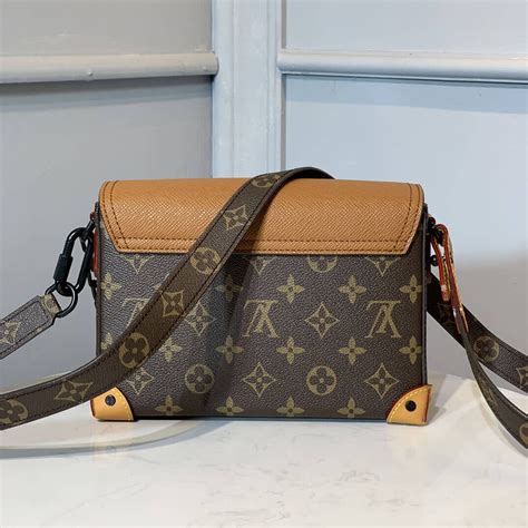 lv flap messenger bag
